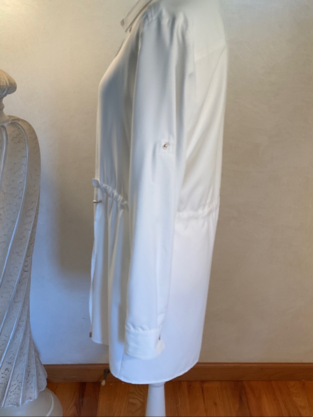 Calvin Klein white Button-Down Drawstring jacket - Picture 4 of 8